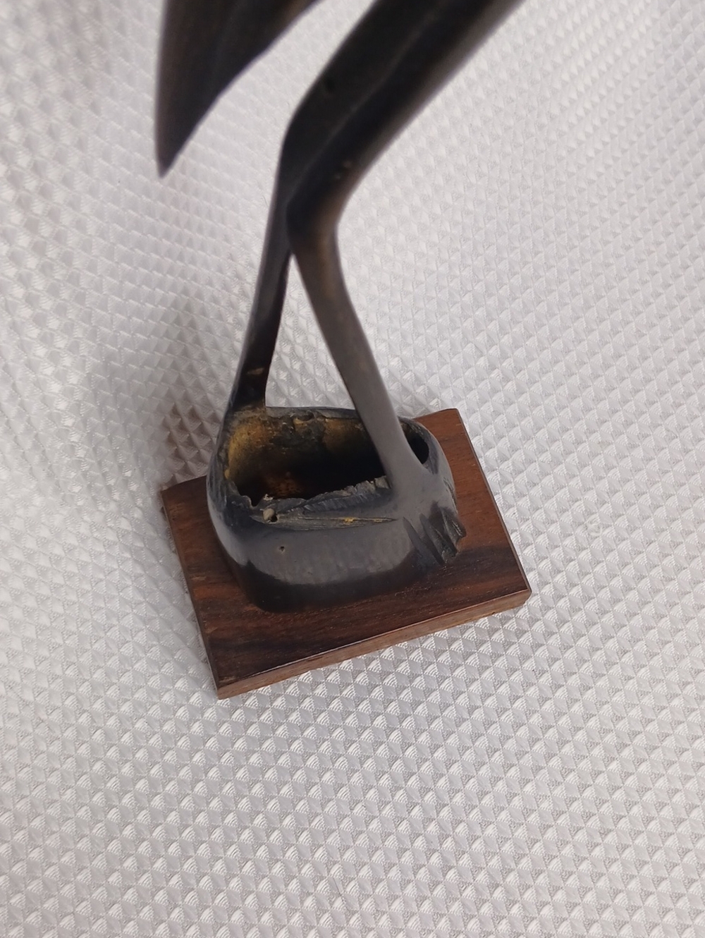 Vintage Mid Century Carved Wood Heron Crane Statue on Wood Base - Picture 8 of 9